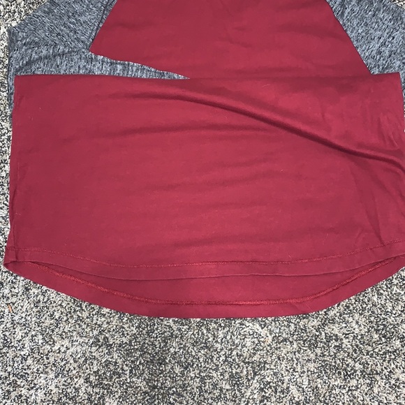 Quarter sleeve Tee - Picture 2 of 3
